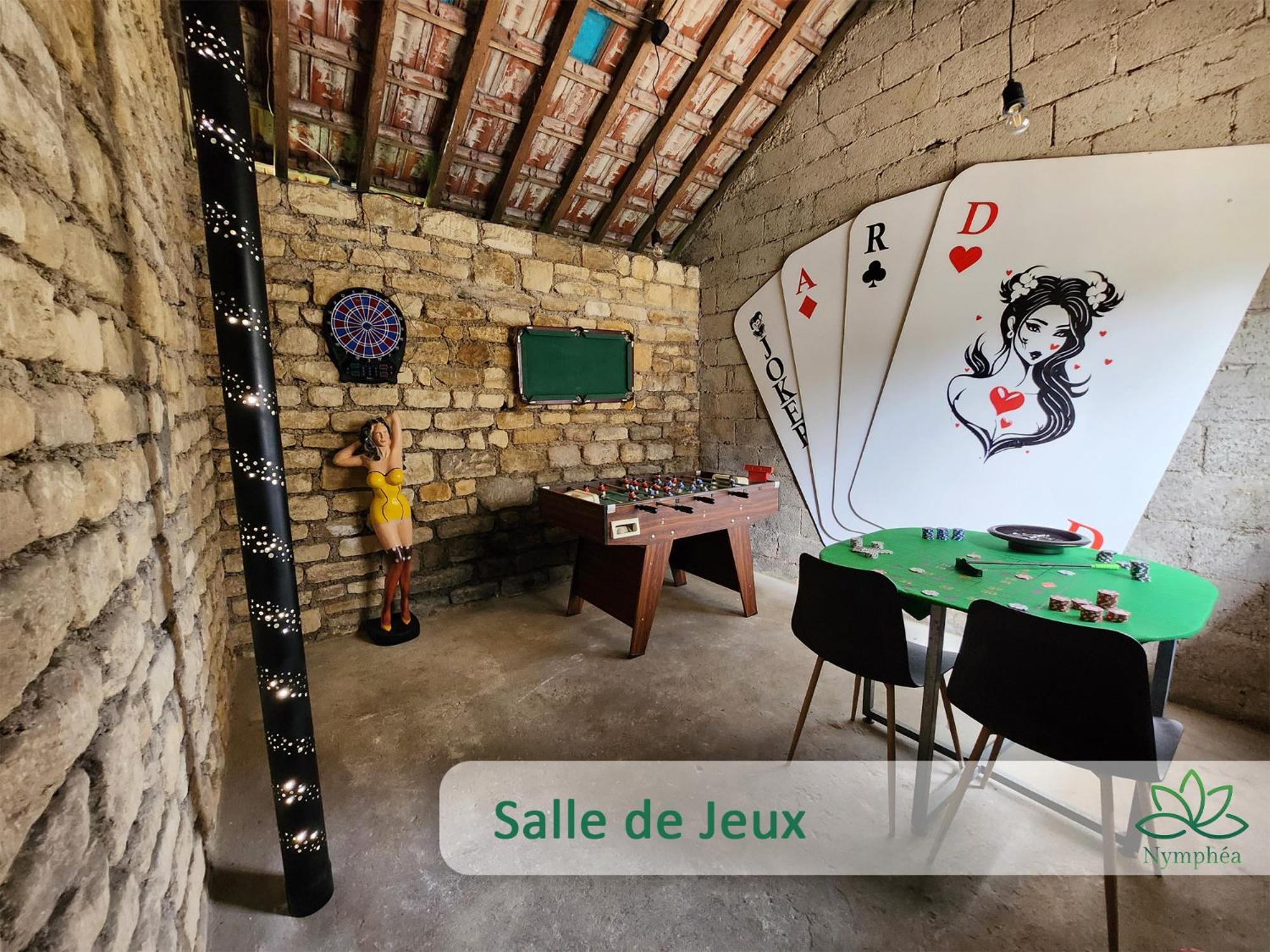 Logement Cocooning 2-4 Personnes Avec Salle De Jeux Chemery-Chehery 外观 照片